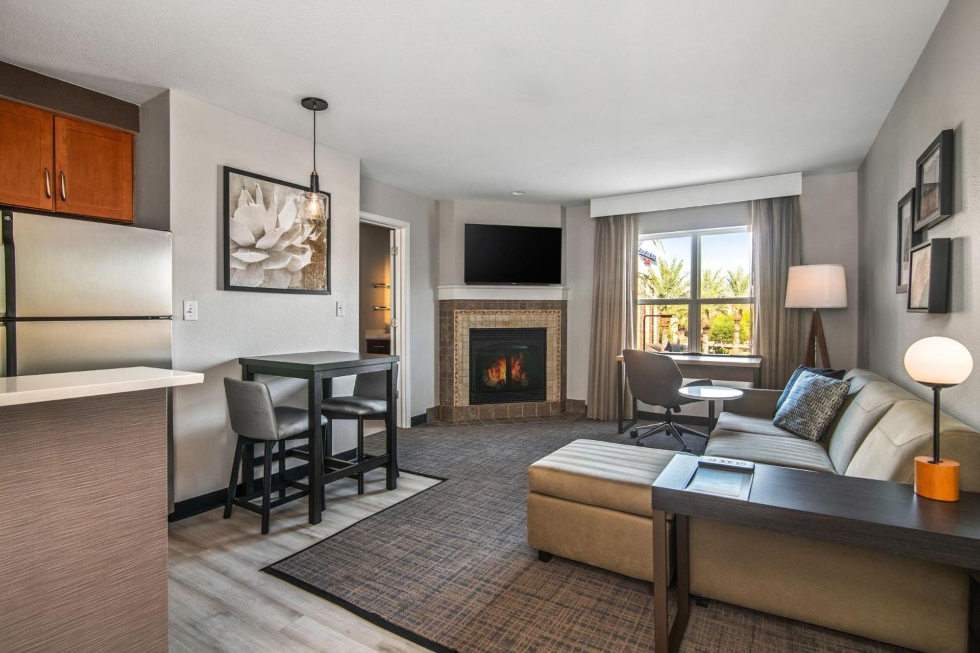 Residence Inn Phoenix Glendale Sports & Entertainment District Exterior foto
